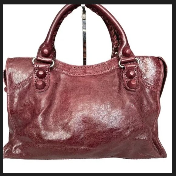 Balenciaga City distressed leather shoulder bag - Picture 7 of 16